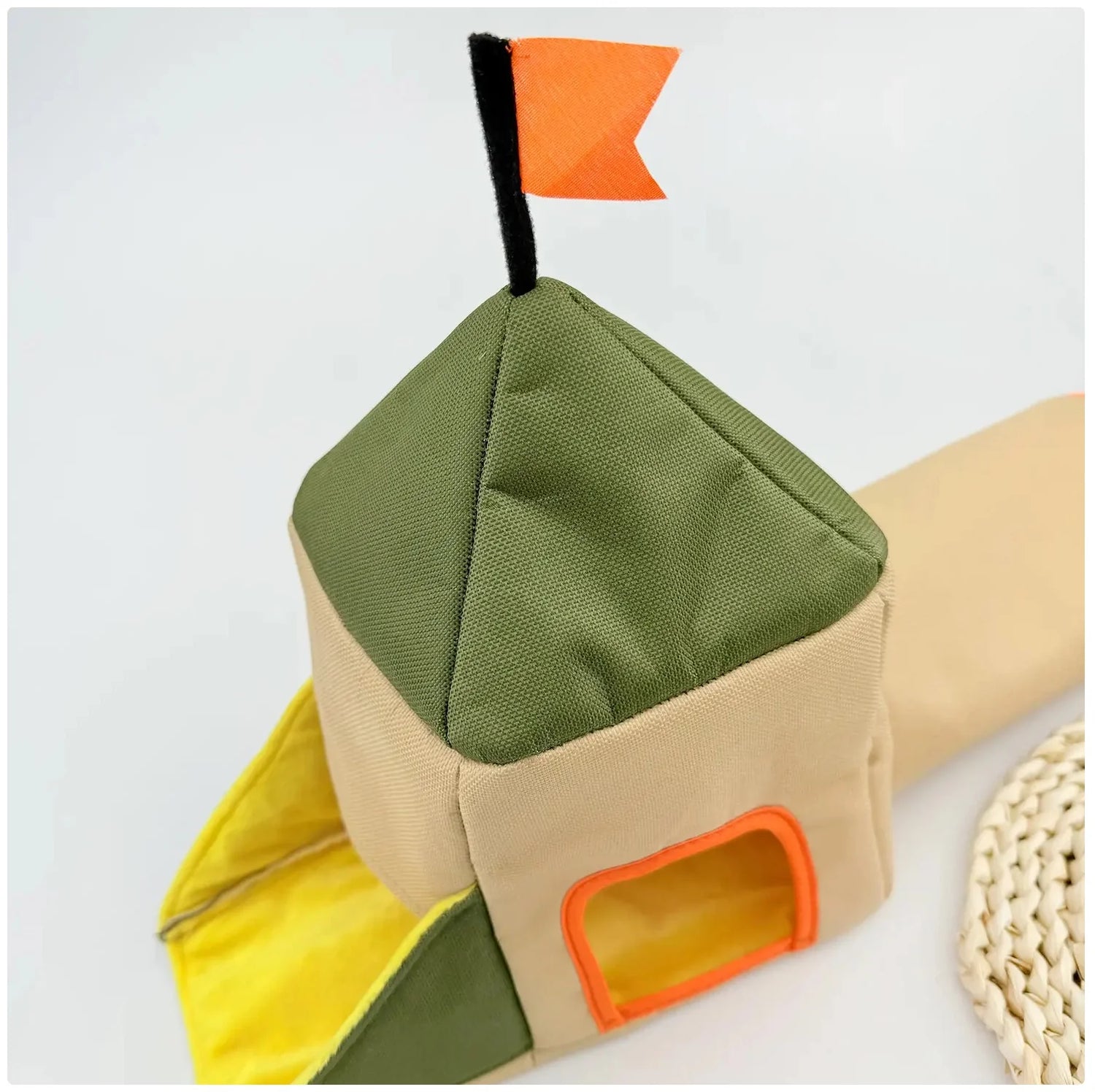 Adorable Castle Pet Tunnel - Ideal for Guinea Pigs and Small Animals